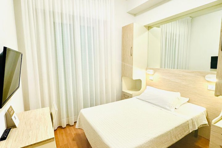 Room 47 of 139