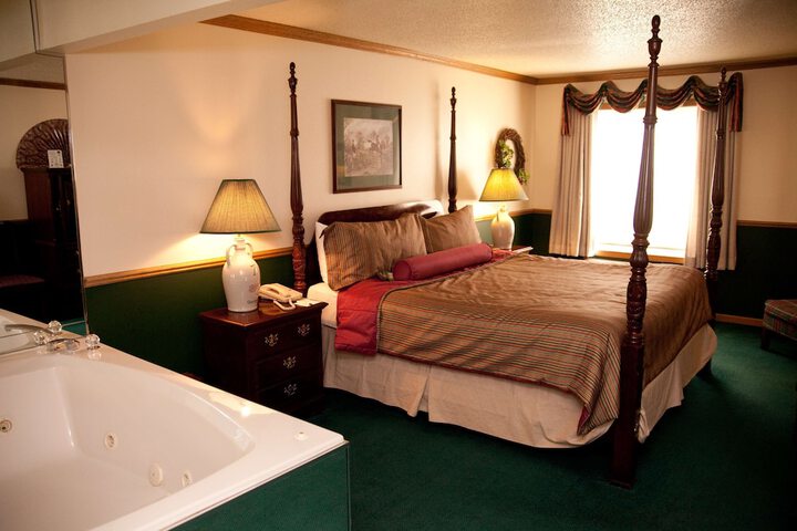 1 King Bed Larger Room Sofa Bed Microwave and Refrigerator WiFi Continental Breakfast (10 of 12)
