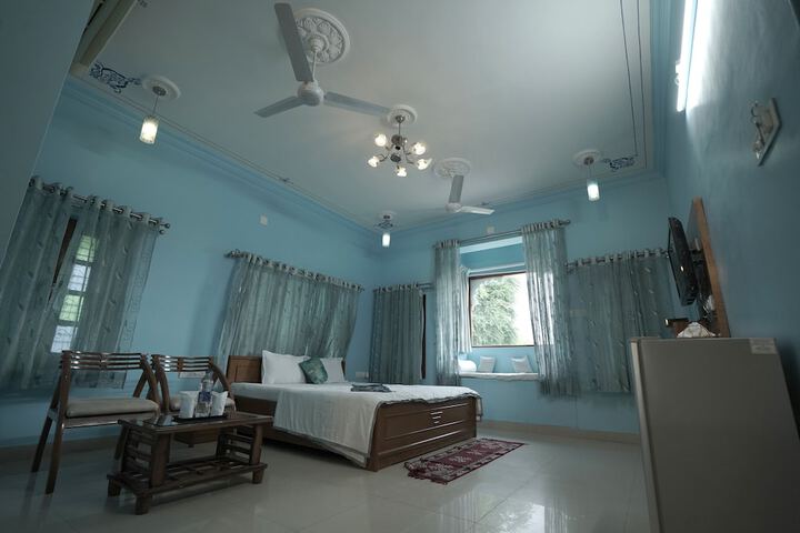 Room 9 of 59