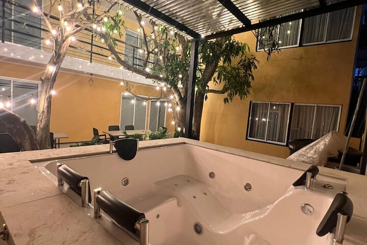 Hotel 19 of 20