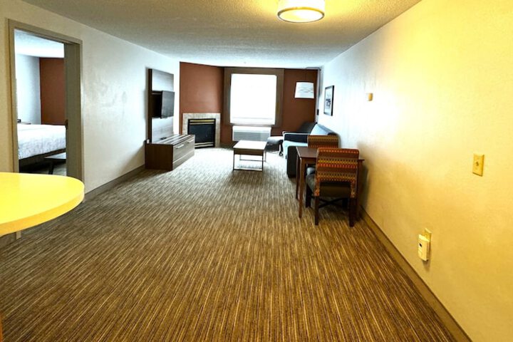 Suite King Size Bed (6 of 38)