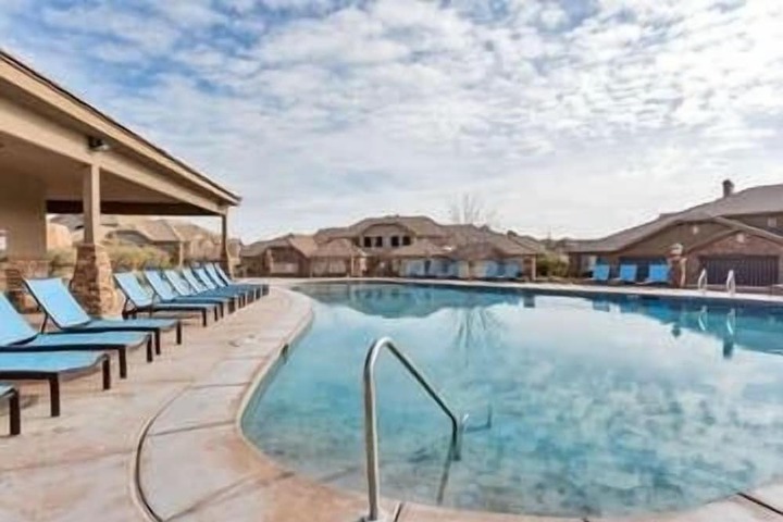 Pool 32 of 66