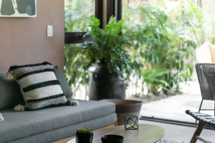 Room 62 of 79