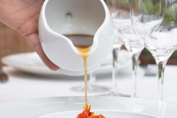 Dining 73 of 88