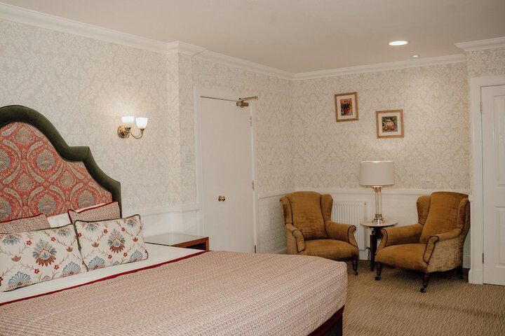 Room 81 of 174