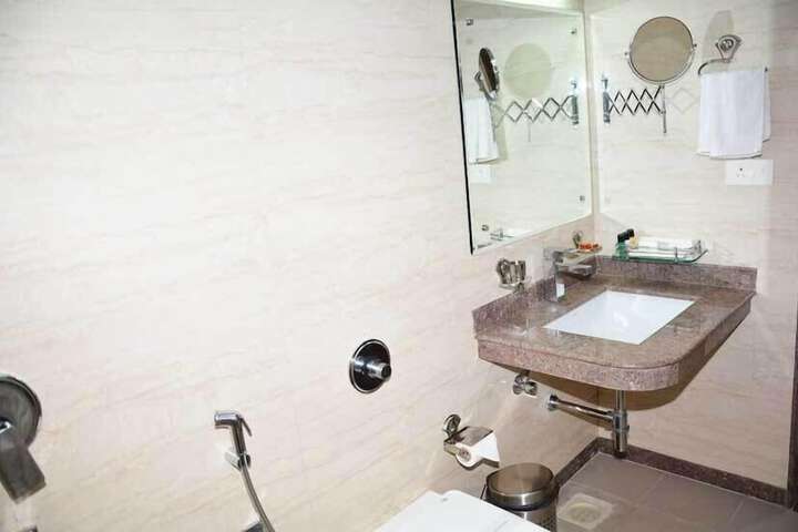 Room 45 of 73