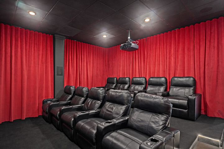 Entertainment 108 of 136