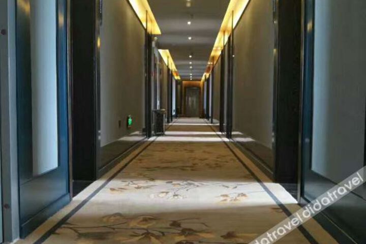Hotel Interior 18 of 28
