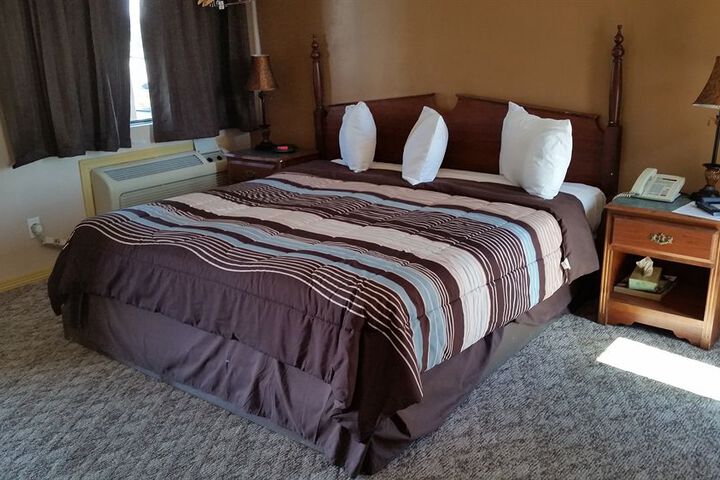Room 10 of 47