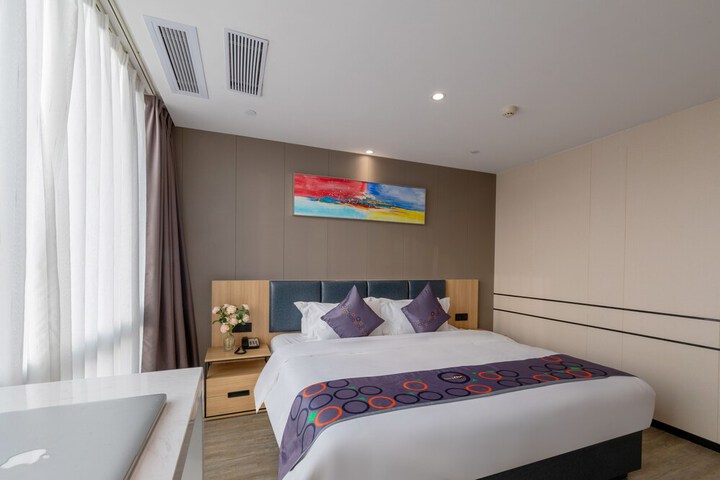 Room 21 of 56