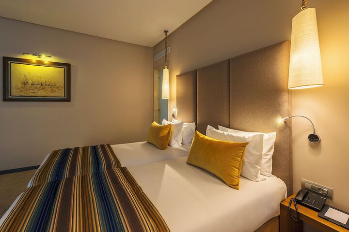 Room 14 of 62