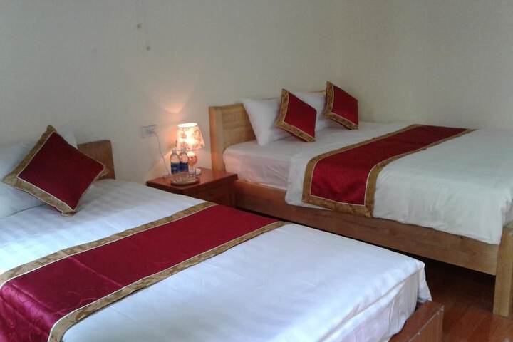 Room 8 of 22
