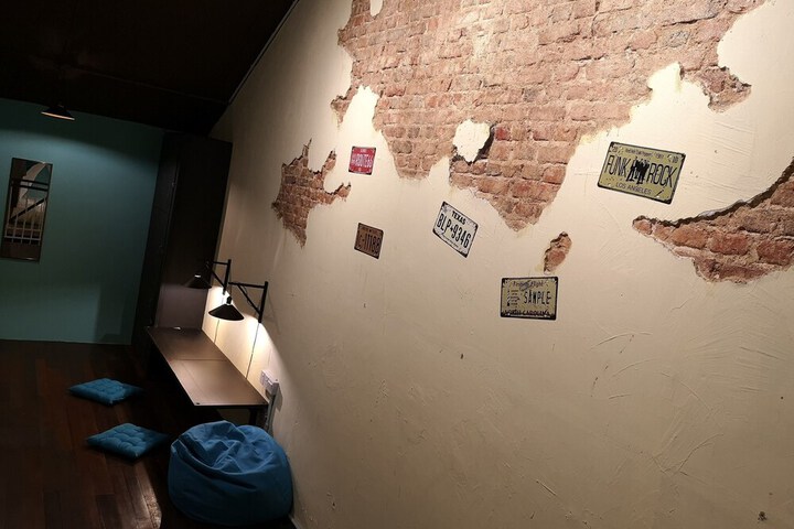Room 22 of 49