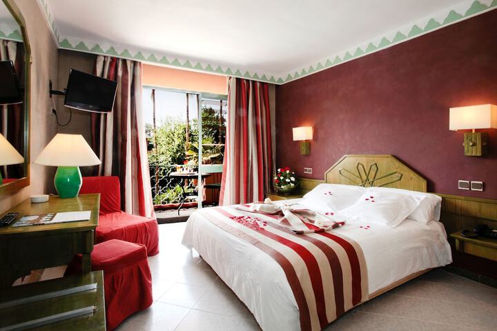 Room 3 of 29