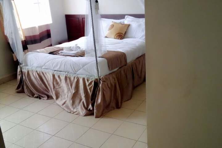 Room 6 of 36