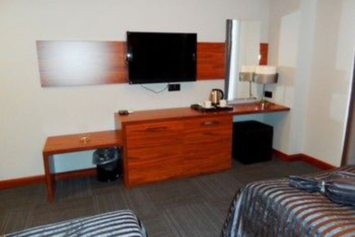 Room 21 of 35