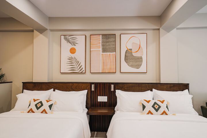 Room 6 of 27