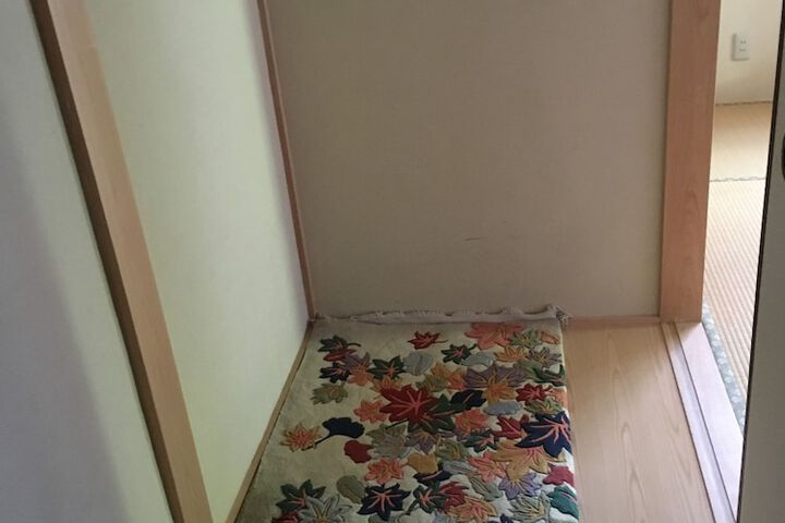 Room 7 of 66