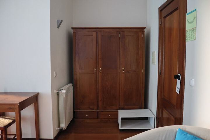 Room 48 of 201