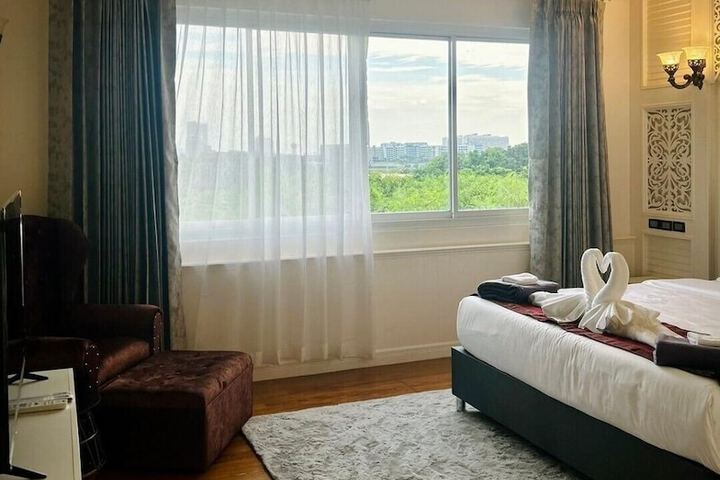 Room 5 of 49
