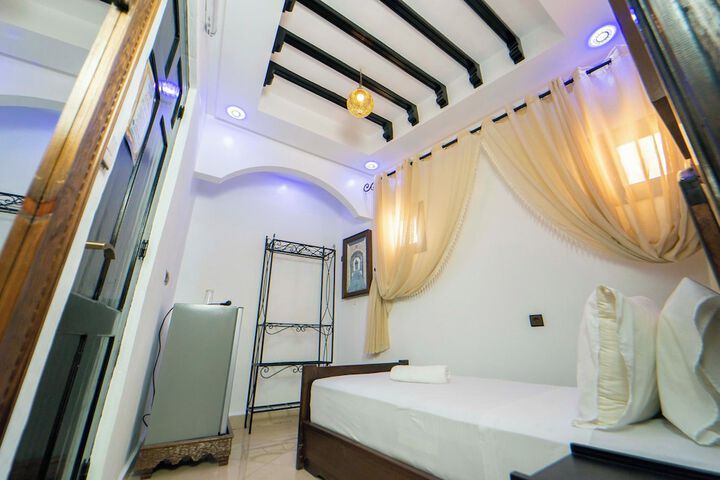 Room 40 of 87