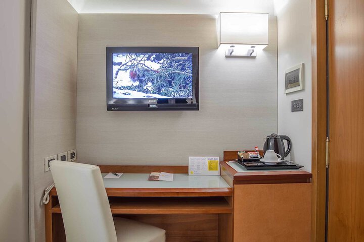 Room 60 of 173