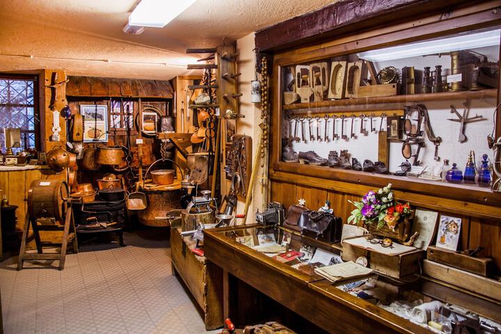Gift Shop 18 of 46