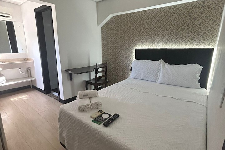 Room 19 of 53