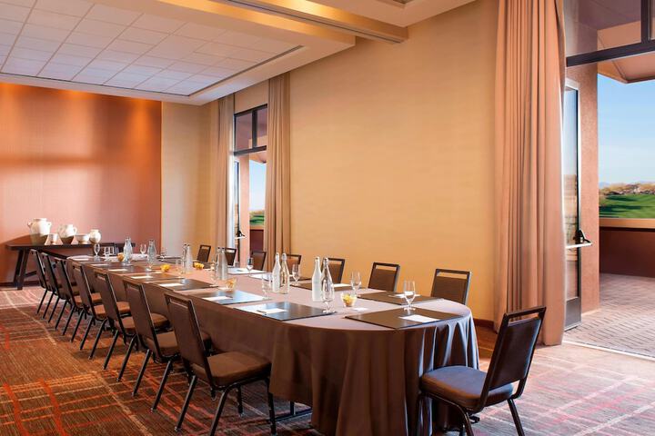 Meeting facility