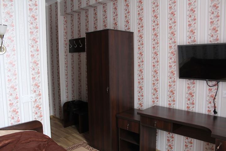 Room 12 of 67
