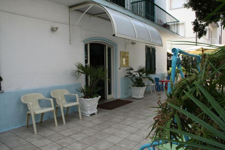 Terrace/Patio 12 of 41