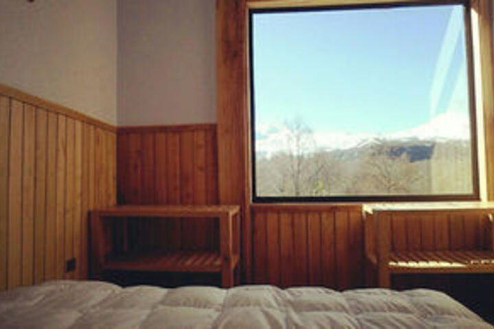 Room 2 of 27