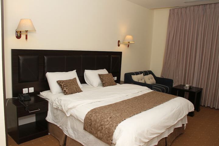 Room 2 of 19