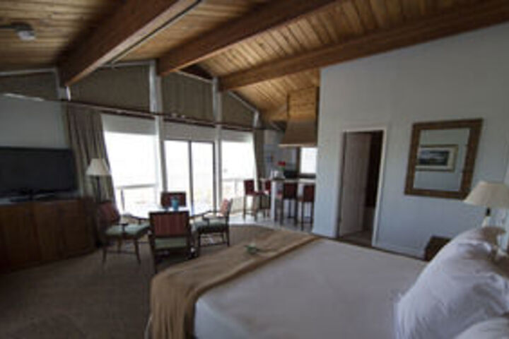 Room 36 of 82