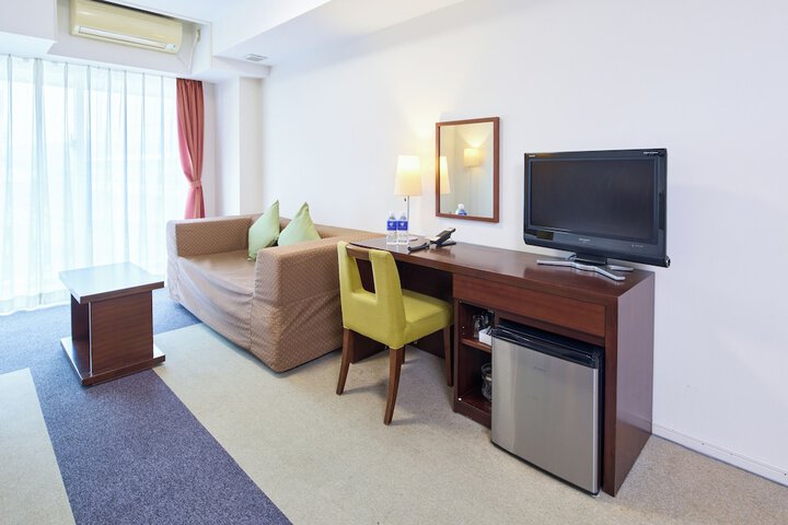Room 14 of 92