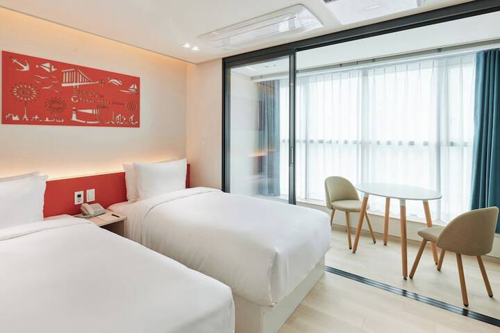 Room 14 of 51