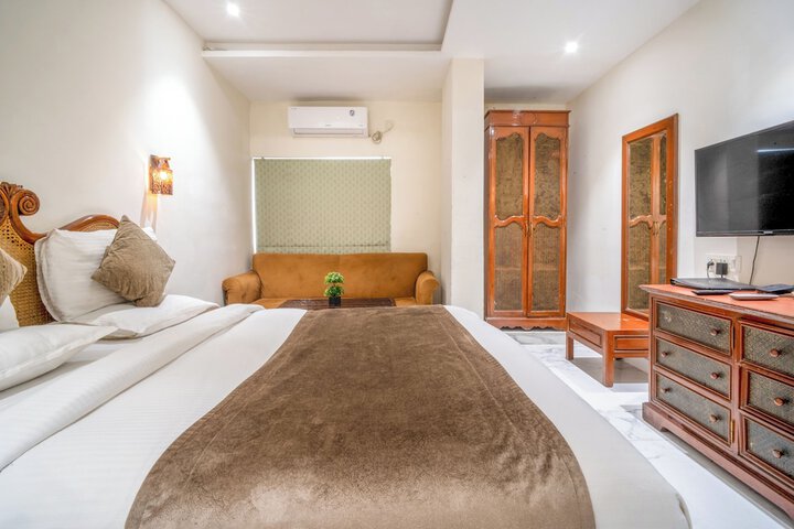 Room 16 of 75
