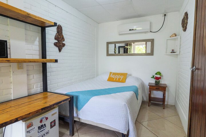Room 13 of 48