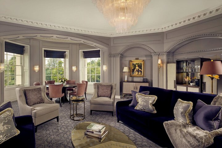 Lounge 101 of 125