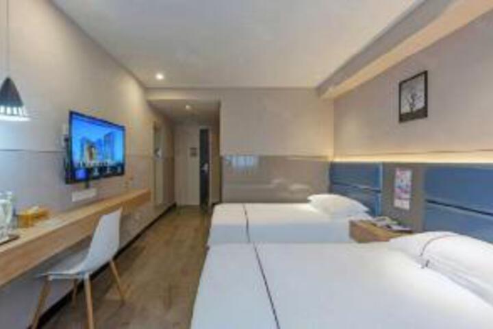 Room 20 of 21