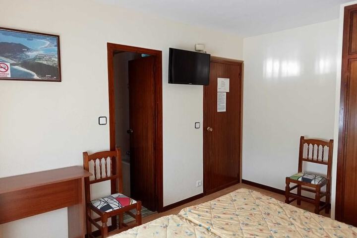 Room 8 of 21