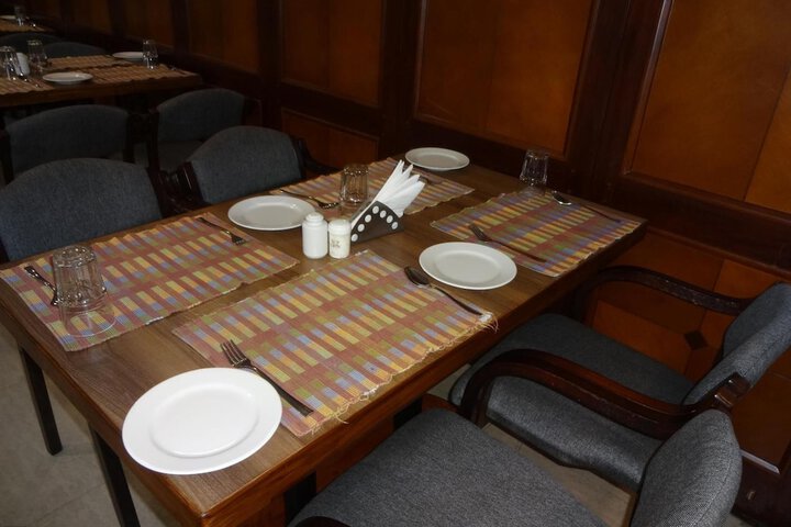 Dining 52 of 62