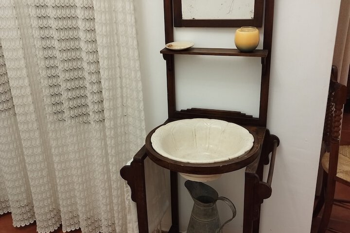 Room 18 of 44