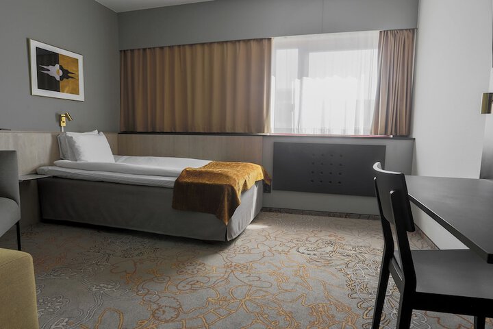 Room 38 of 95