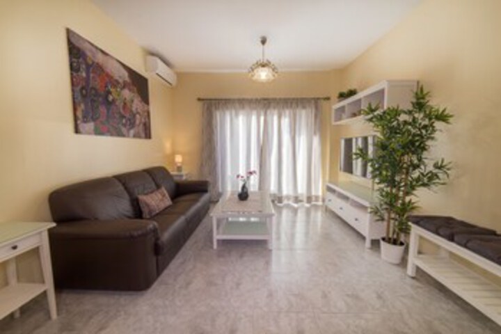 Room 14 of 24