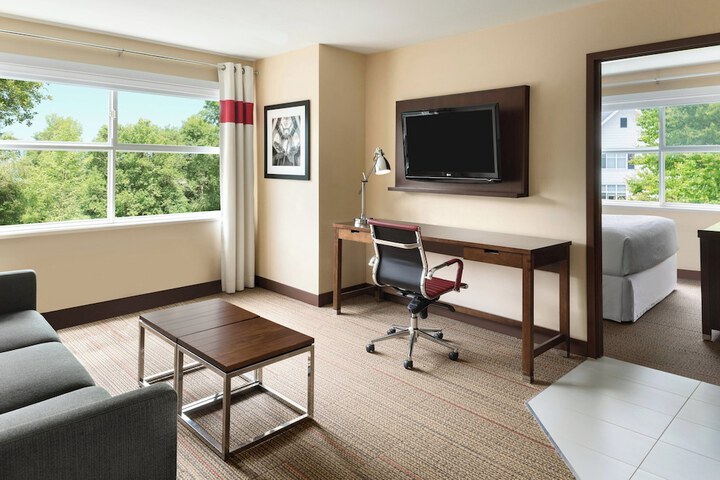 Room 13 of 36