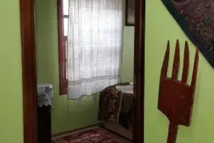 Room 3 of 17