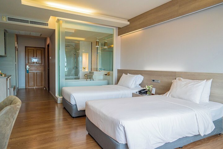 Room 27 of 130