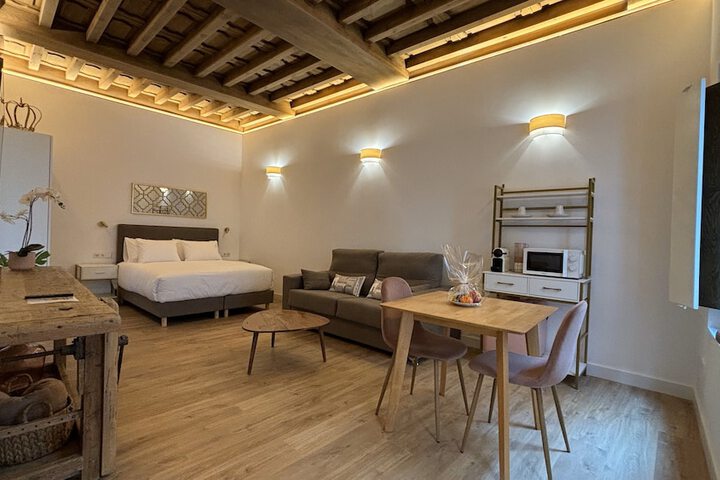 Room 3 of 18