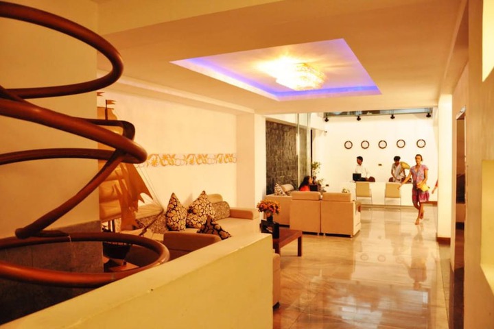 Hotel Lobby